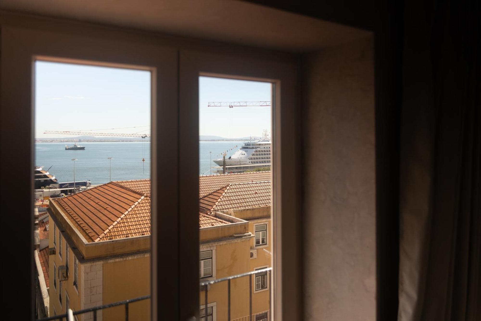 Apartment On The Water Historic